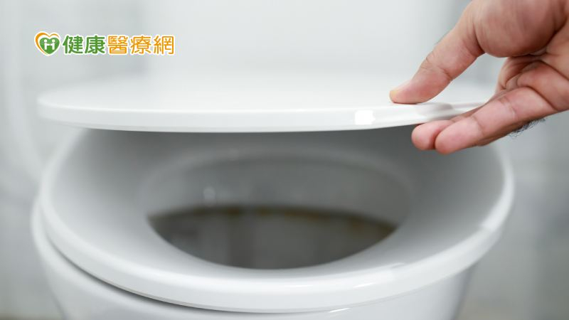 從大便顏色了解腸胃道疾病 4顏色是「警訊」快自我檢視! 從大便顏色了解腸胃道疾病 4顏色是「警訊」快自我檢視!