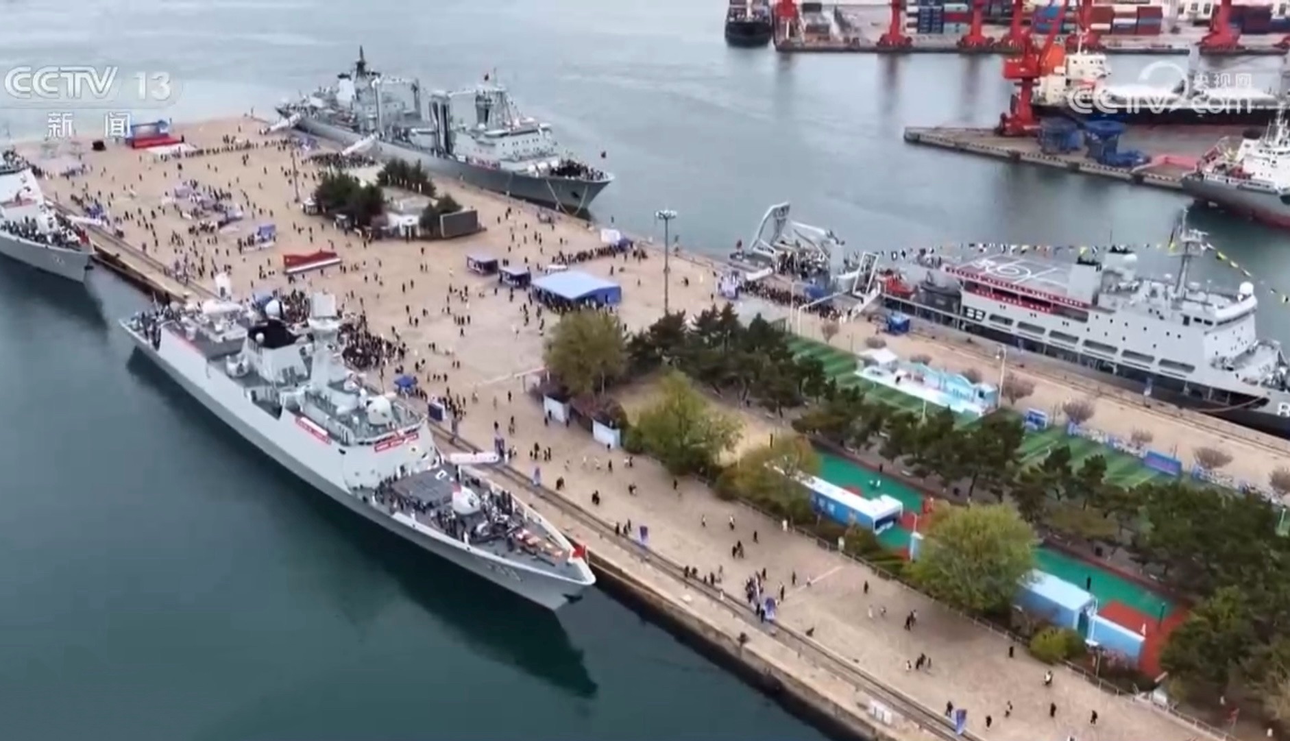 中共海軍建軍77週年 艦長向台喊話:不排除有「台北艦」、「日月潭艦」 中共海軍建軍77週年 艦長向台喊話:不排除有「台北艦」、「日月潭艦」