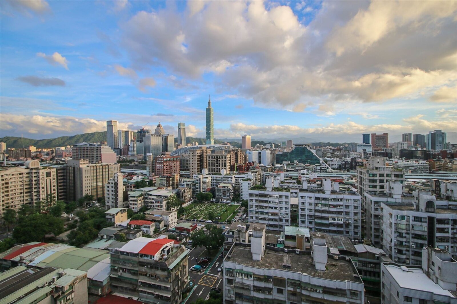 房市逢低買進最佳時機 建商看好、公會盼「一件事」 房市逢低買進最佳時機 建商看好、公會盼「一件事」