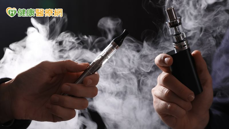 用電子煙吸食「喪屍煙彈」?專家示警:吸一口恐失控 嚴重恐呼吸停止 用電子煙吸食「喪屍煙彈」?專家示警:吸一口恐失控 嚴重恐呼吸停止