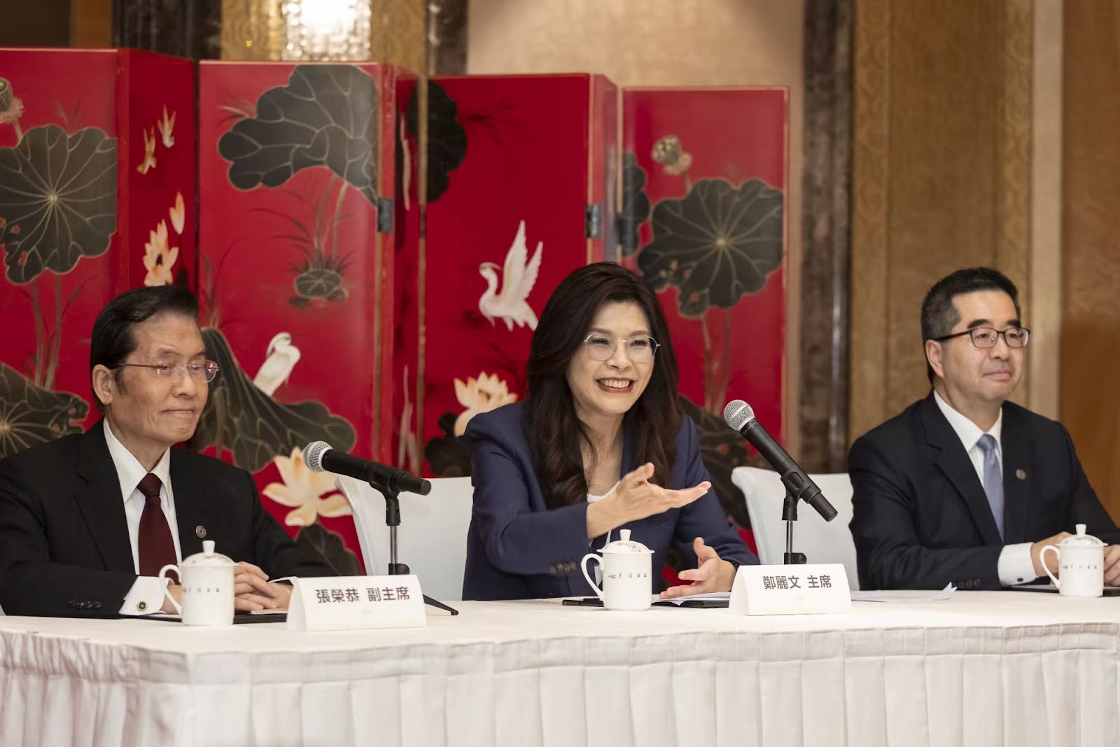 鄭麗文稱不讓台海成外力介入棋盤 府方:對失格行為深表遺憾 鄭麗文稱不讓台海成外力介入棋盤 府方:對失格行為深表遺憾