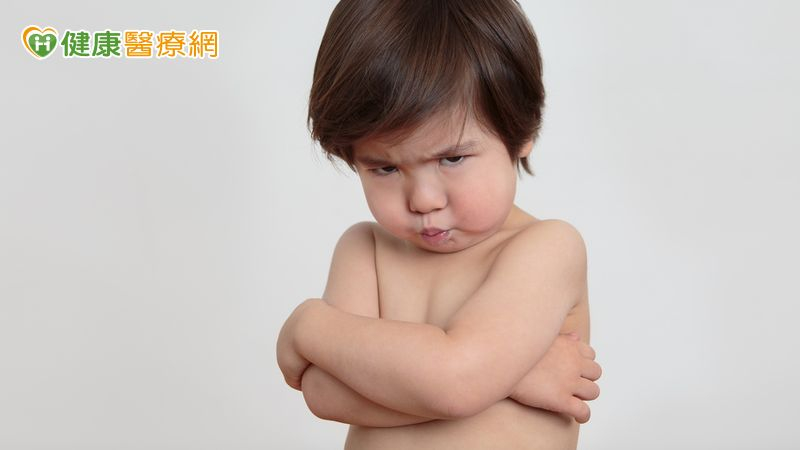 孩子明明很愛爸媽卻突然「變臉」?專家揭重要原因 孩子明明很愛爸媽卻突然「變臉」?專家揭重要原因