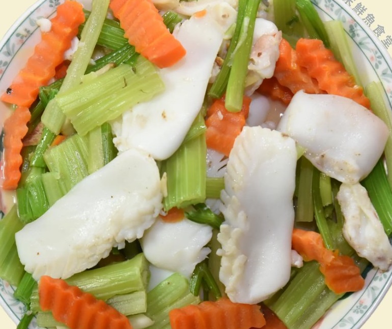 鮮嫩彈牙又開胃!主廚級美味「芹菜炒花枝」食譜大揭密 鮮嫩彈牙又開胃!主廚級美味「芹菜炒花枝」食譜大揭密