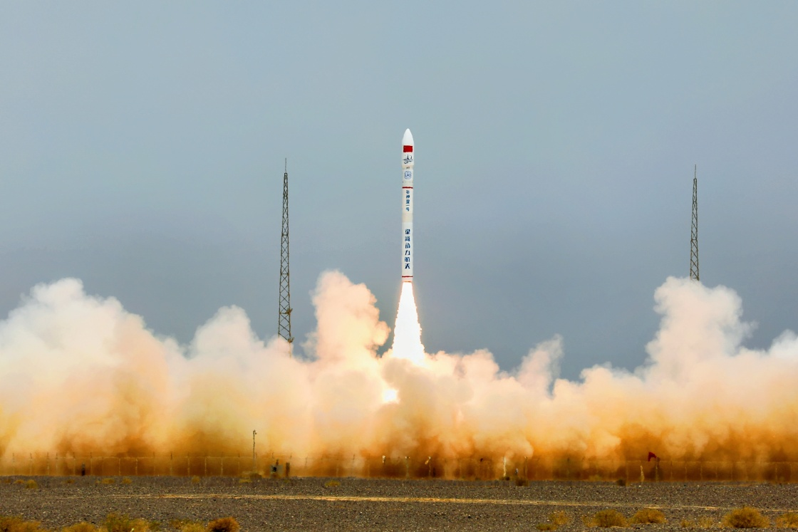 英媒爆伊朗購「中國間諜衛星」監視美軍中東基地 北京稱惡意謠言 英媒爆伊朗購「中國間諜衛星」監視美軍中東基地 北京稱惡意謠言