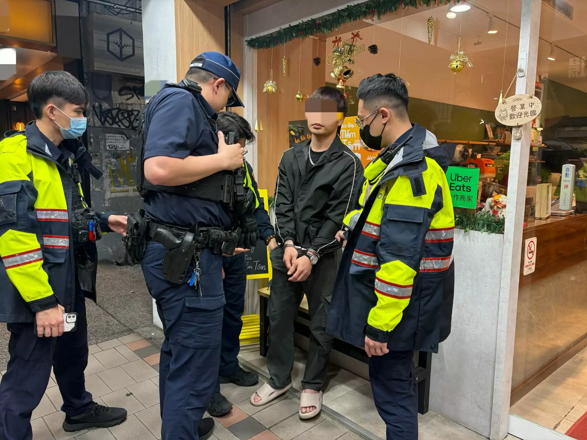 壢警連假出擊 18名移工因失聯、通緝被逮 壢警連假出擊 18名移工因失聯、通緝被逮