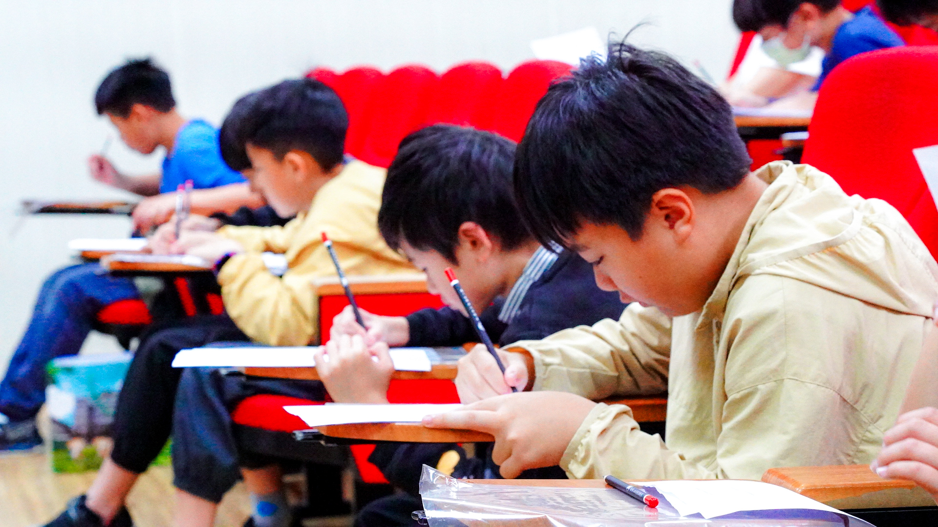 大忠國小05 利澤國小師生體驗大忠硬筆書法教學 0 0