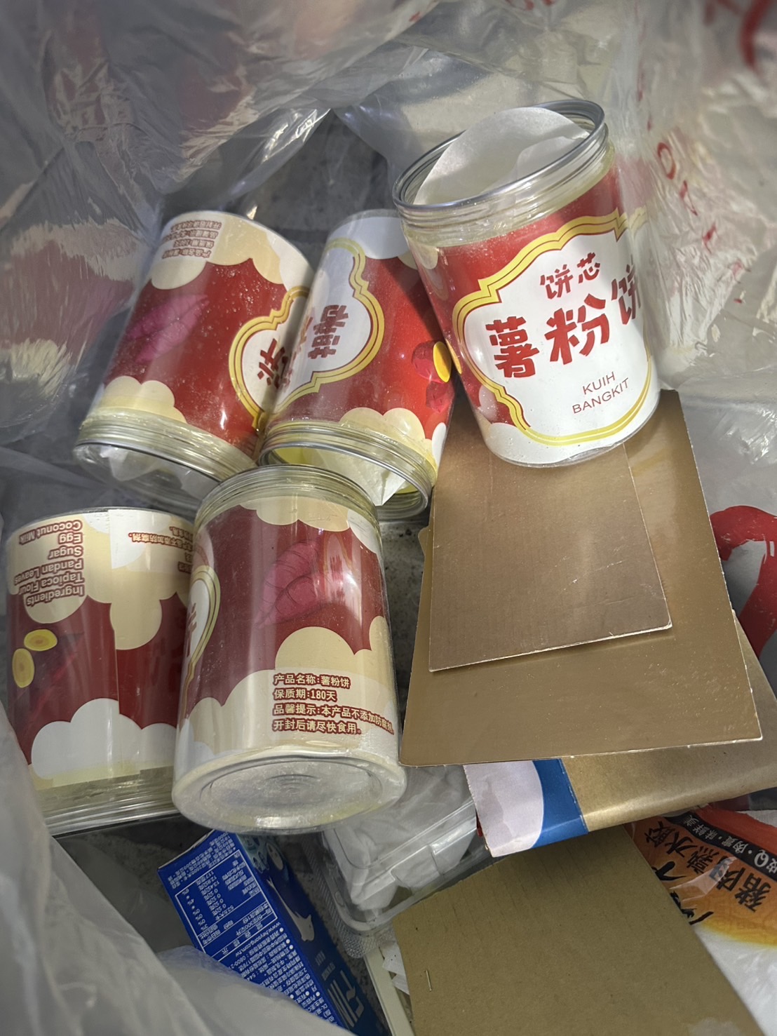 台馬運毒集團靠「餅乾桶藏海洛因」 3人在台被捕 查獲運輸用餅乾桶照片