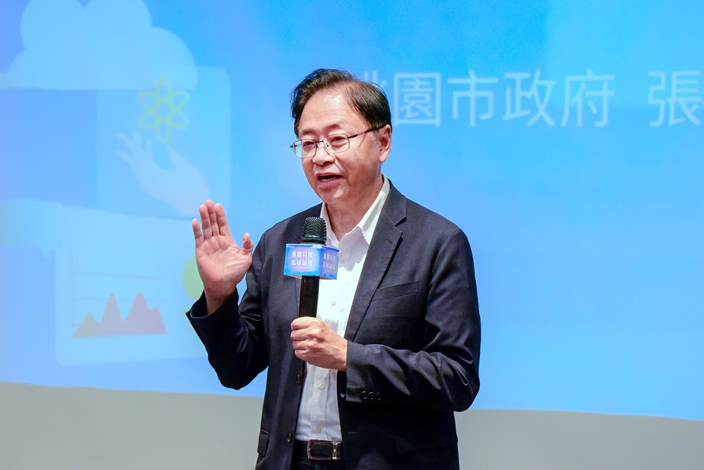 03 桃園市長張善政致詞時表示，期盼透過產官學合作推動AI應用與產業升級。 0