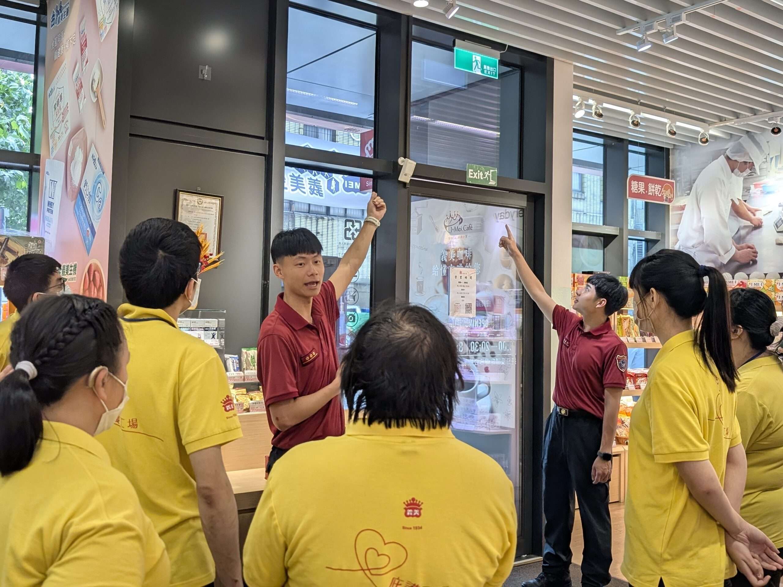 桃消三民分隊前進義美庇護工場宣導 扎根身心障礙員工防災觀念 桃消三民分隊前進義美庇護工場宣導 扎根身心障礙員工防災觀念