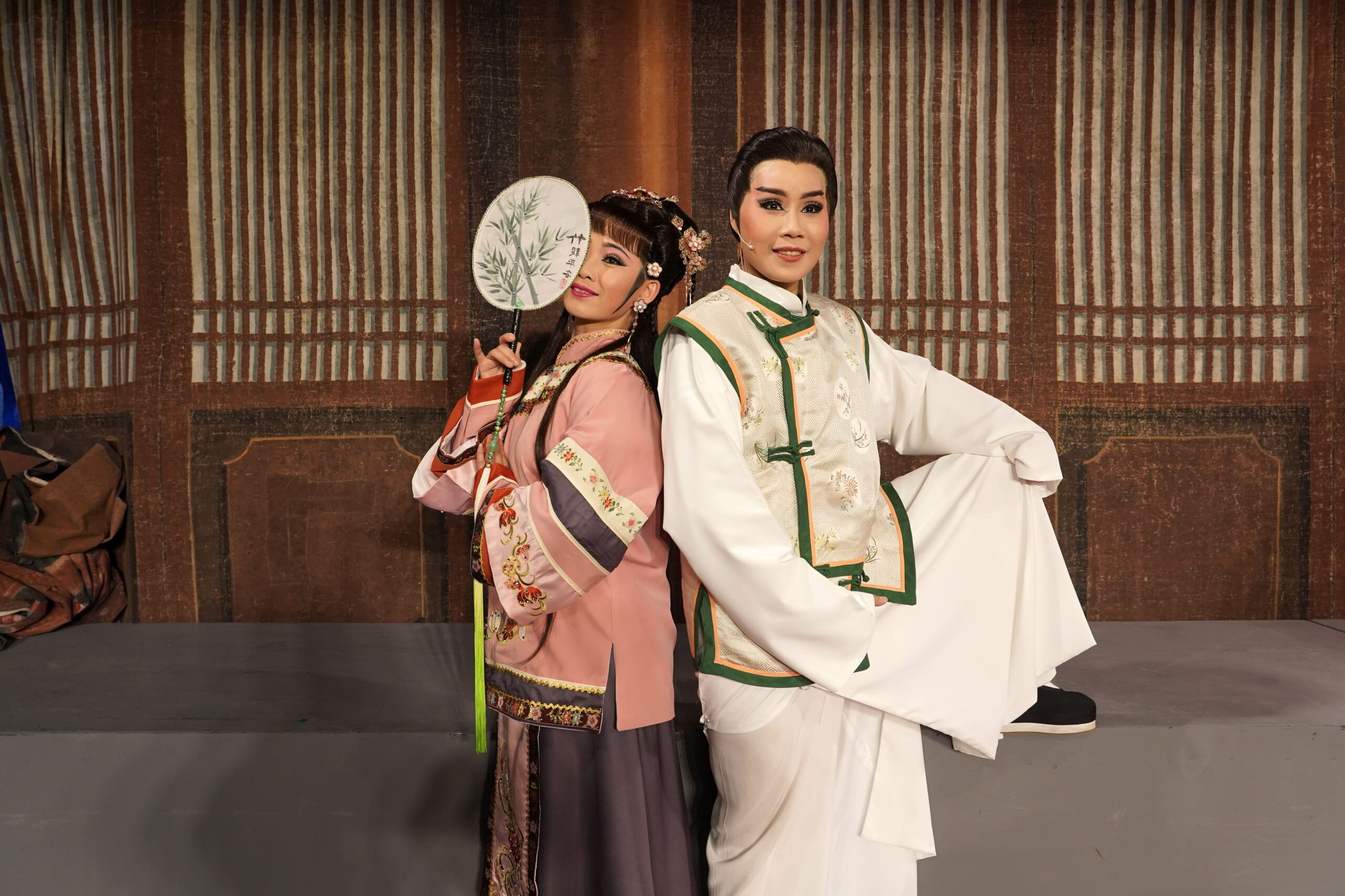 桃園閩南巡演蘆竹登場!薪傳歌仔戲劇團《三人五目》幽默開演 桃園閩南巡演蘆竹登場!薪傳歌仔戲劇團《三人五目》幽默開演
