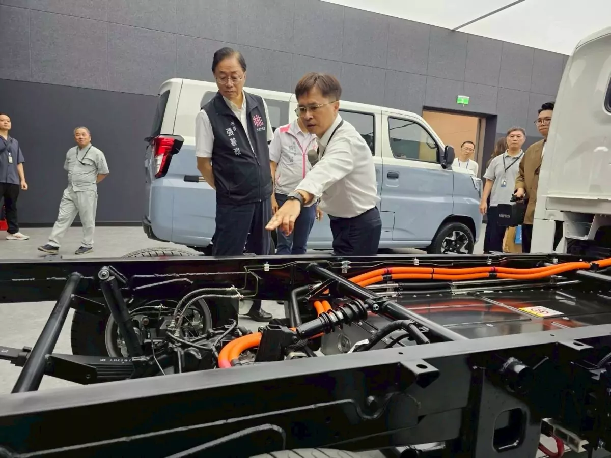 中華汽車推智慧轉型成果亮眼 張善政:公私協力實踐低碳淨零 135531 3