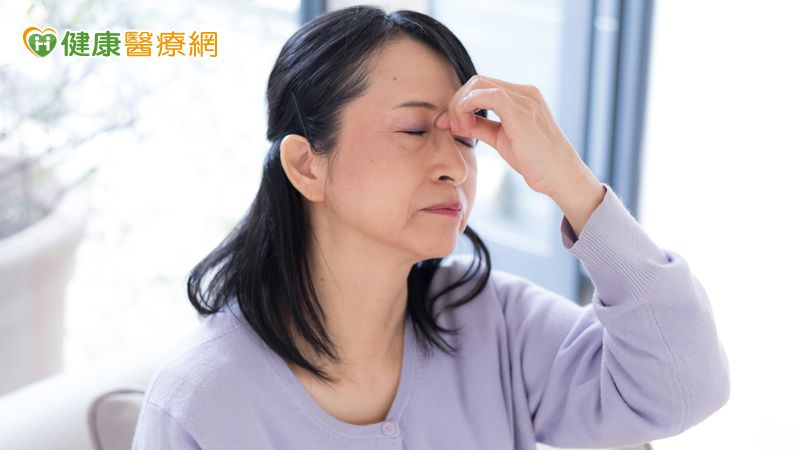 別誤當成老花眼!65歲婦人突見「雙影」竟揪出兩顆大型腦動脈瘤 別誤當成老花眼!65歲婦人突見「雙影」竟揪出兩顆大型腦動脈瘤