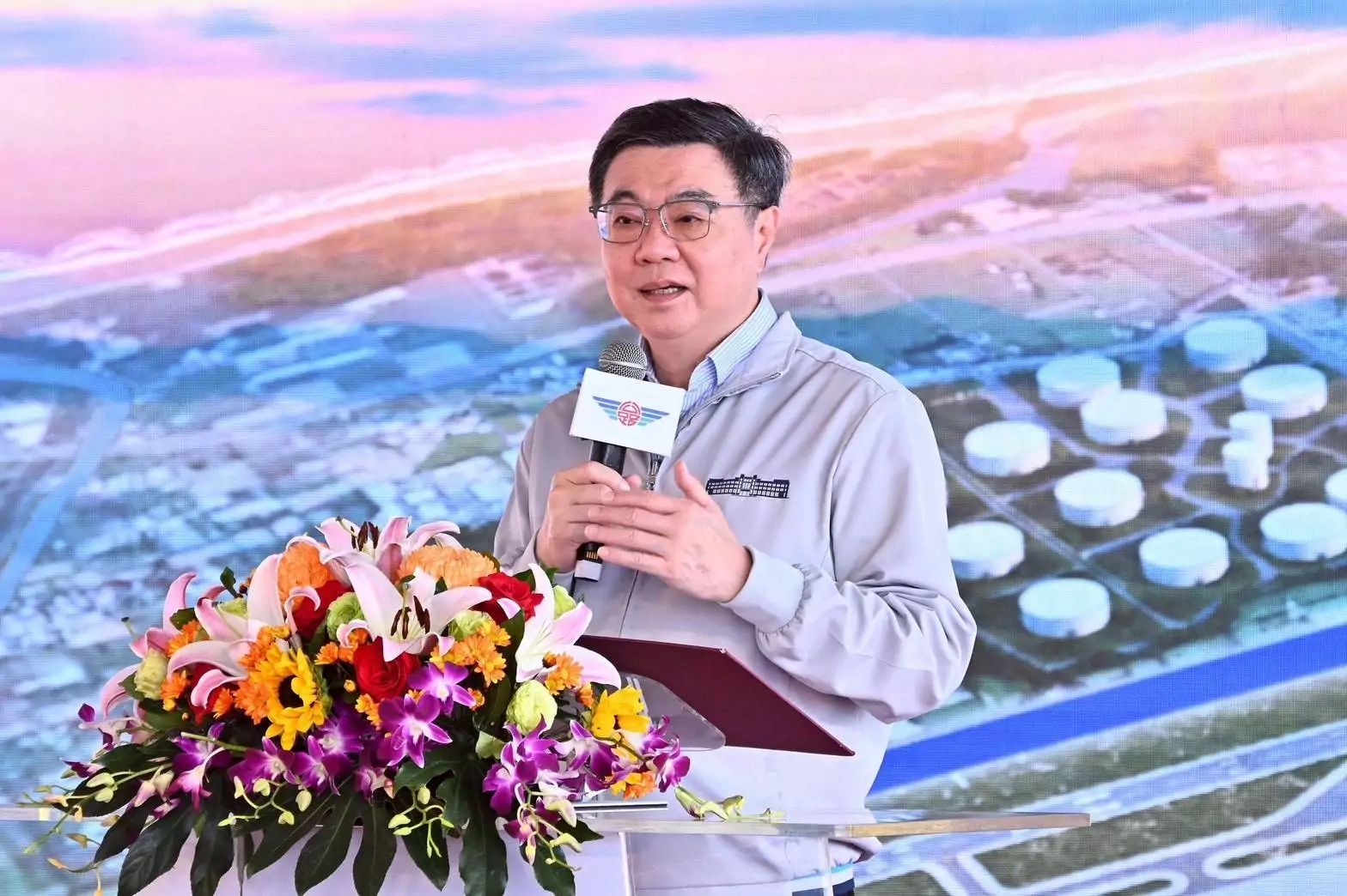 桃園機場第三跑道擴建砸374億 卓榮泰喊話工程團隊:沒錢再加、做快一點 1411229 0