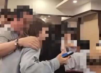 黃世杰女助理跑行程遭搭肩、拉手「地方人士」涉性騷20萬交保 1779154758056 0 e1779154972829