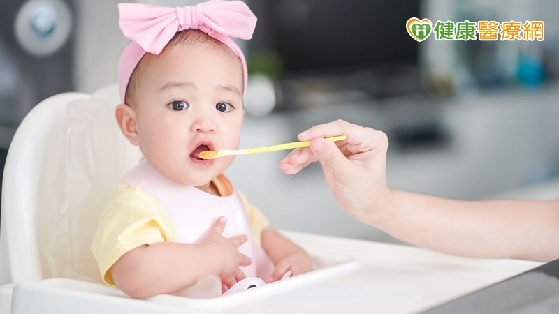 寶寶成長營養有方 銜接母乳把握多元飲食讓成長不踩雷 寶寶成長營養有方 銜接母乳把握多元飲食讓成長不踩雷