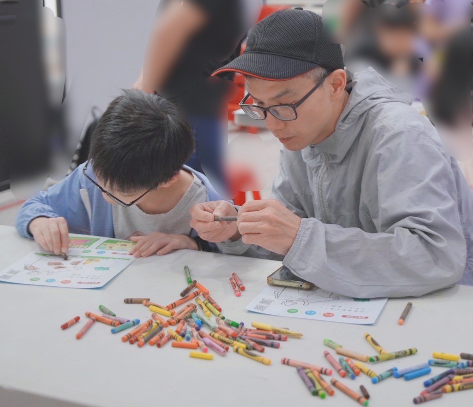 桃市圖閱讀推廣辦兒童劇 結合霹靂布袋戲引導學童了解情緒 桃市圖閱讀推廣辦兒童劇 結合霹靂布袋戲引導學童了解情緒