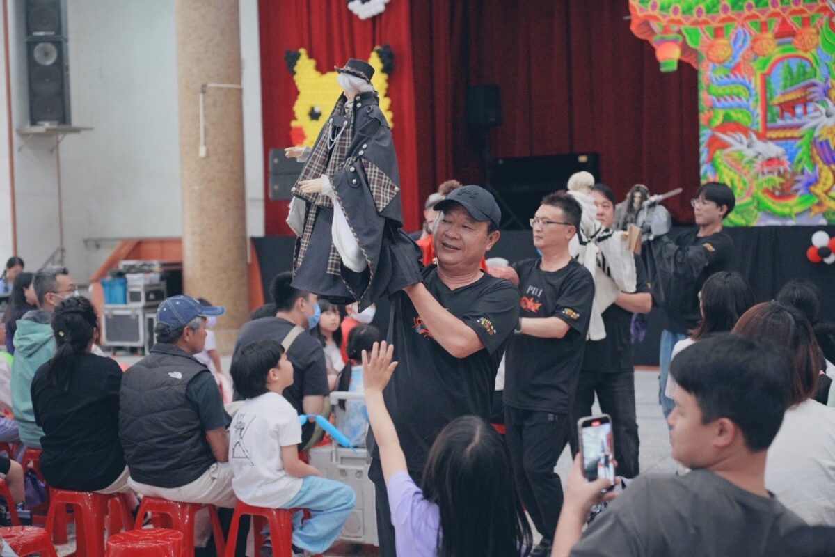 桃市圖閱讀推廣辦兒童劇 結合霹靂布袋戲引導學童了解情緒 32445 2