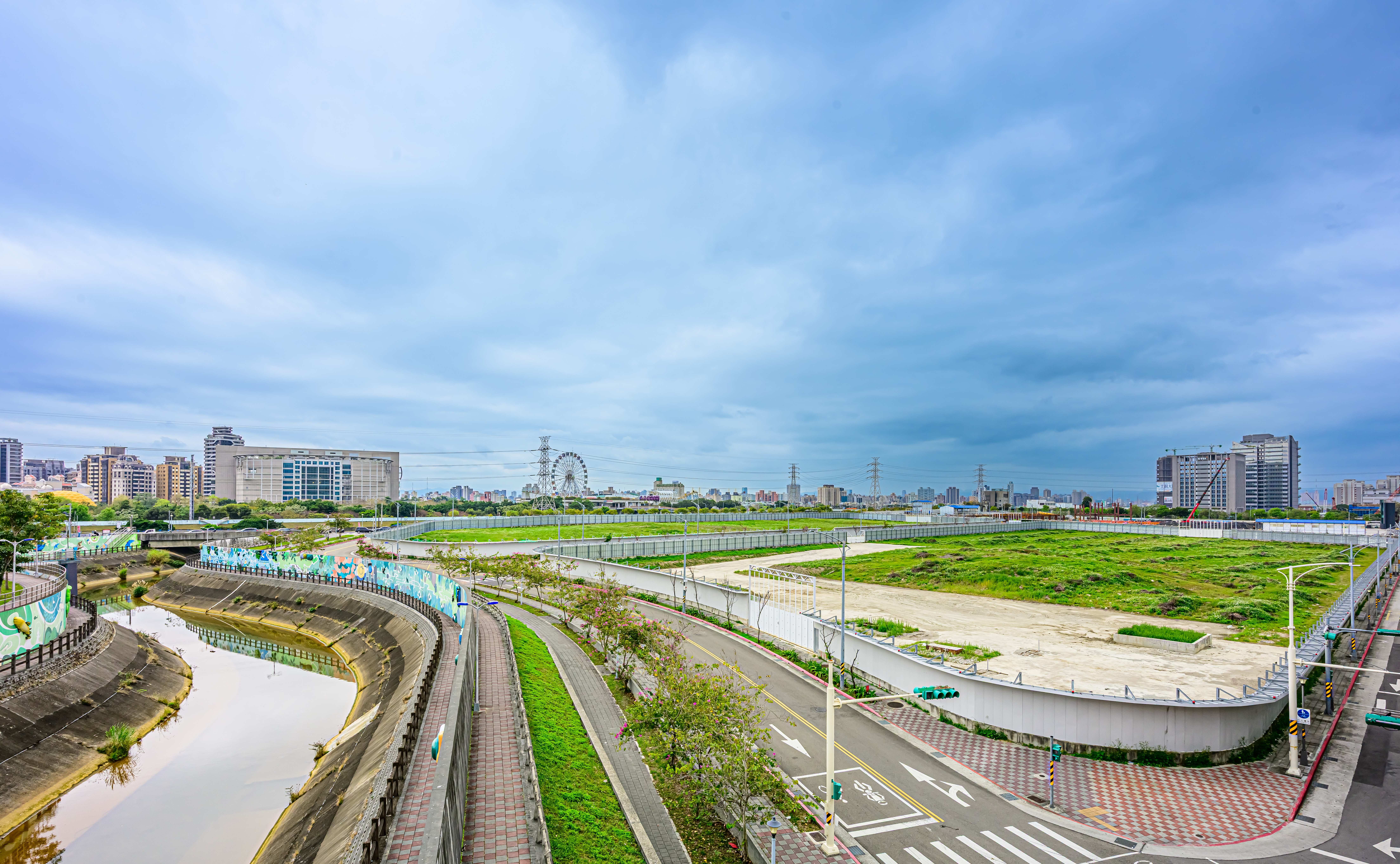 蘆洲稀有指標都更案!距捷運僅250公尺 「初⾒∙未來-希望の宅」璀璨亮相徐匯⽣活圈 545fww 3