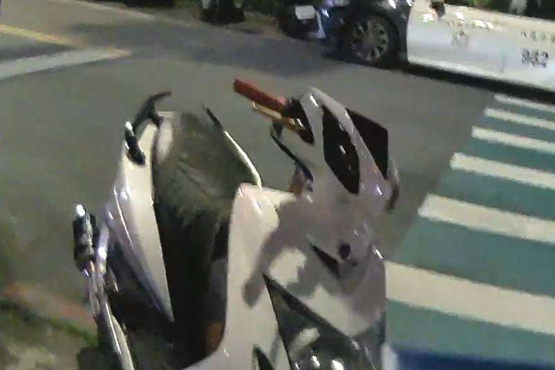 八德警聯手環保局掃蕩噪音 違規改裝車遭重罰2.7萬 700772 0