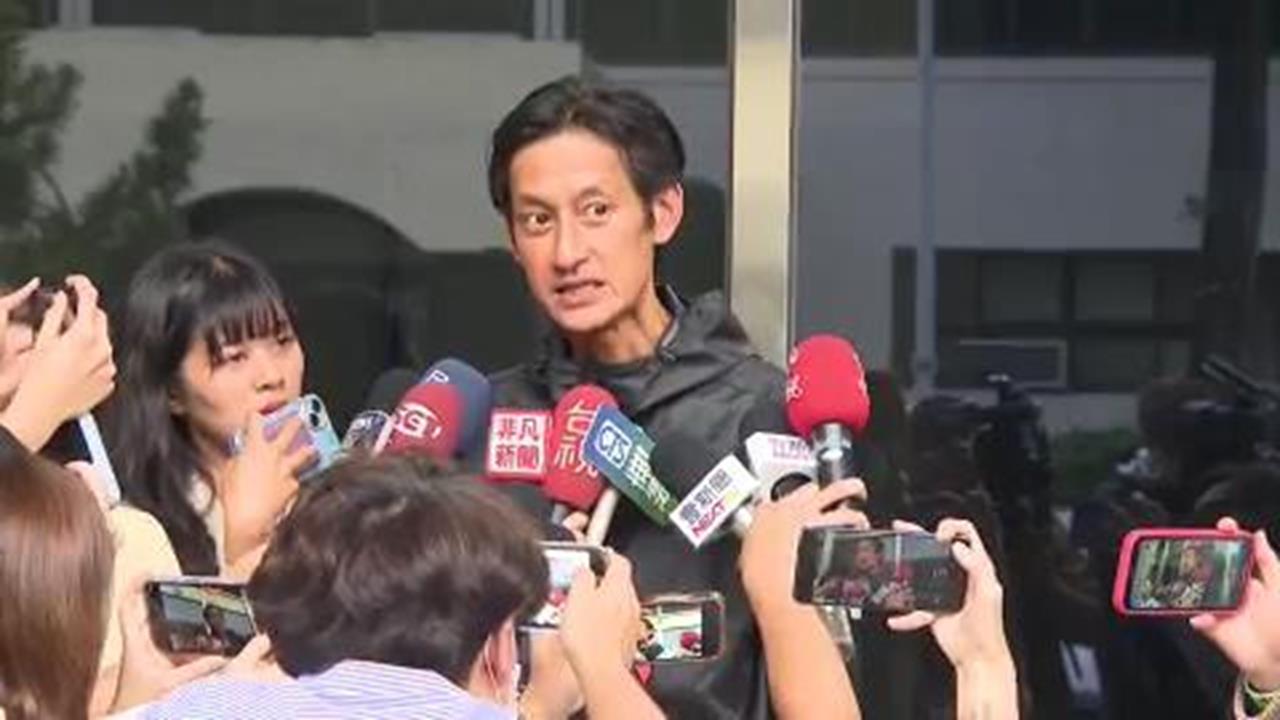 唐治平疑情緒失控與女友爆口角 驚動警方到場 唐治平疑情緒失控與女友爆口角 驚動警方到場