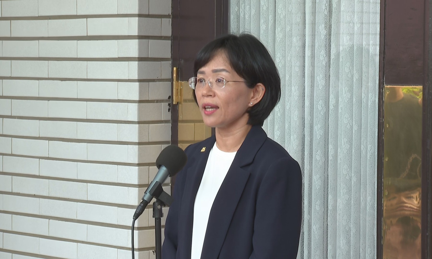 遭李四川諷「一代傳一代」 蘇巧慧自剖童年恐懼:不是黨國二代 遭李四川諷「一代傳一代」 蘇巧慧自剖童年恐懼:不是黨國二代