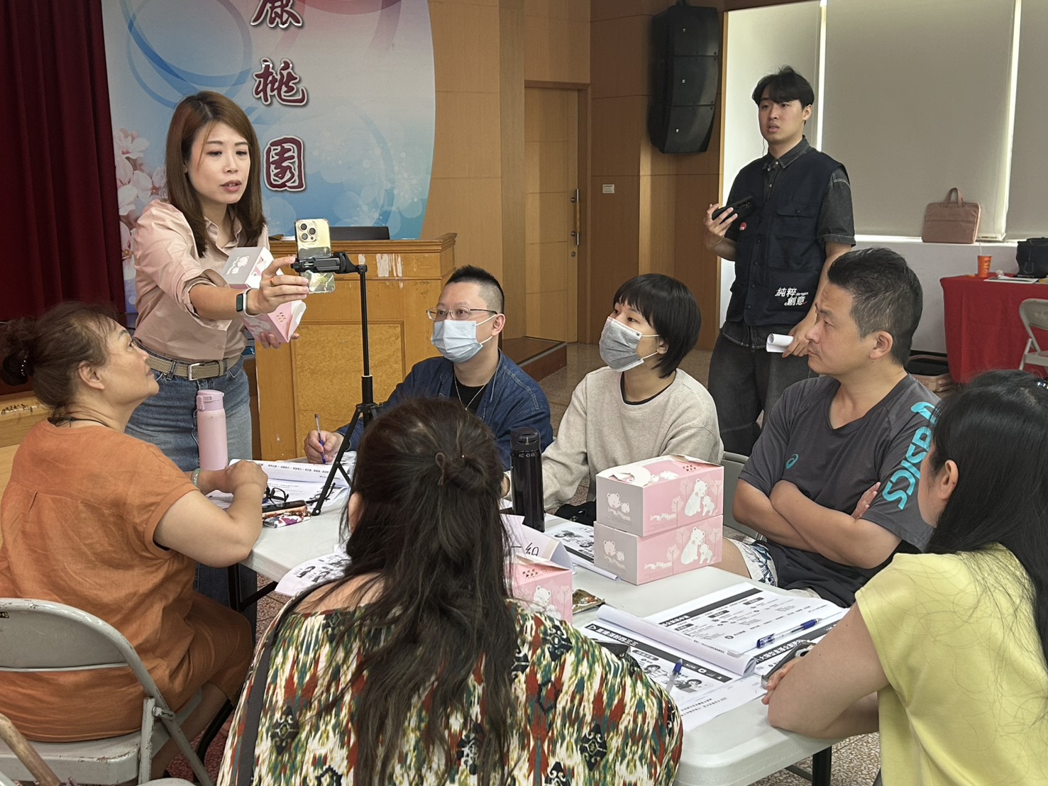桃園經發局推直播課程 傳統市場攤商轉型數位電商 桃園經發局推直播課程 傳統市場攤商轉型數位電商
