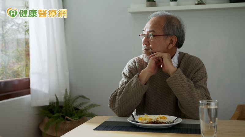 中年男記性變差竟是阿茲海默症 醫籲:把握黃金期治療延緩退化 中年男記性變差竟是阿茲海默症 醫籲:把握黃金期治療延緩退化