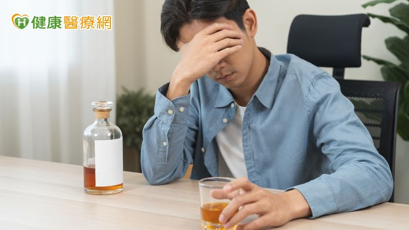 酒癮、藥癮戒不掉是意志力不夠?恐與成人ADHD、憂鬱症有關 酒癮、藥癮戒不掉是意志力不夠?恐與成人ADHD、憂鬱症有關