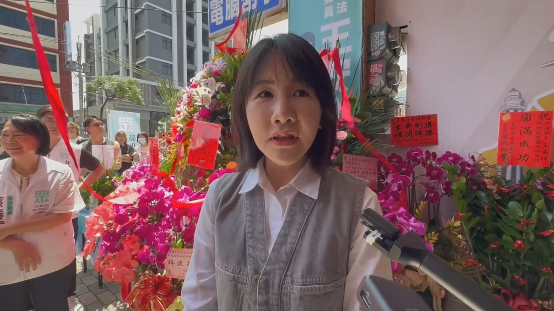 民調最高為何不考慮我? 謝衣鳯開砲黨中央提名黑箱釀不信任危機 民調最高為何不考慮我? 謝衣鳯開砲黨中央提名黑箱釀不信任危機