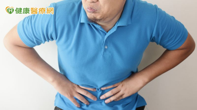 疝氣嚴重恐腸壞死!出現這些症狀快就醫 醫解析治療方式 疝氣嚴重恐腸壞死!出現這些症狀快就醫 醫解析治療方式