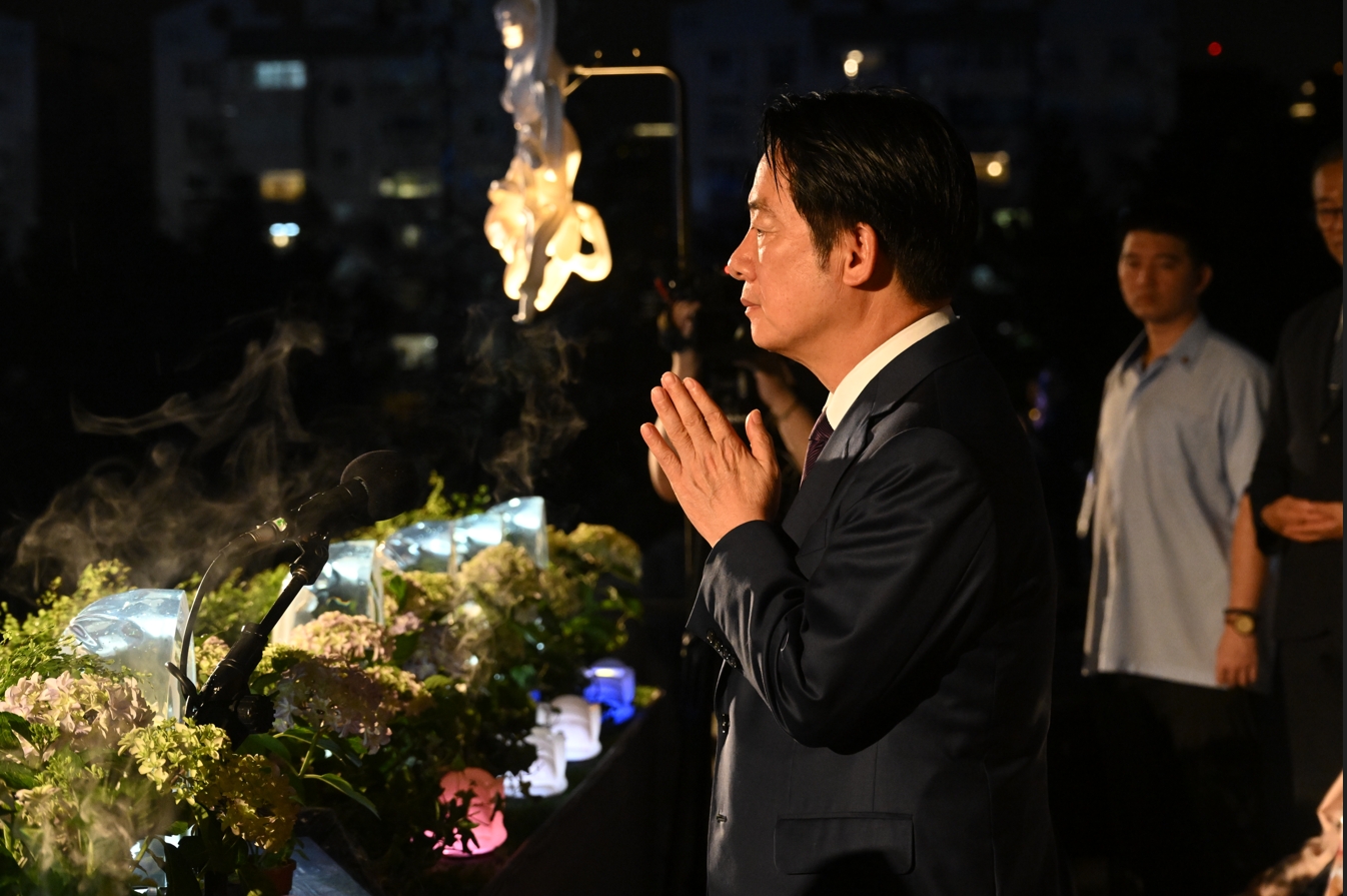 慈濟60週年!萬人齊聚中正紀念堂浴佛 賴清德、谷立言現身祈福 慈濟60週年!萬人齊聚中正紀念堂浴佛 賴清德、谷立言現身祈福