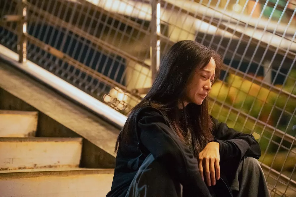 簡嫚書路邊崩潰大哭!《我的意外父母》飆演技 陳文山被她騙走眼淚 簡嫚書路邊崩潰大哭!《我的意外父母》飆演技 陳文山被她騙走眼淚