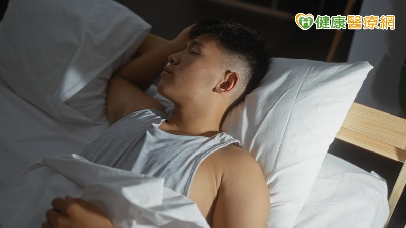 專家解析「睡衣選擇」為何影響睡眠品質 溫度也與男性生殖健康有關 專家解析「睡衣選擇」為何影響睡眠品質 溫度也與男性生殖健康有關