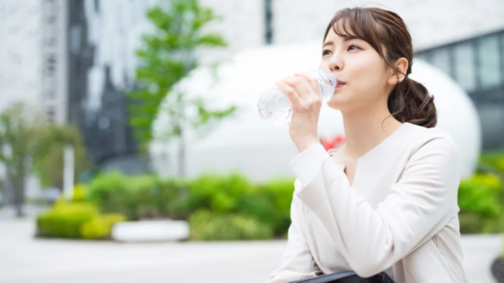 天氣熱不只中暑!極端高溫常見10大身體不適 失眠、長痘、腸胃問題有解 4E6BC55A 9670 410B A8B1 529C6CC27758