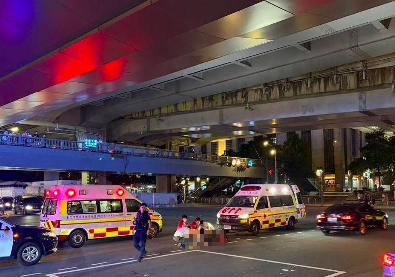 北車墜天橋死者身分查到了 家屬上月底通報失蹤、長年獨居宜蘭 北車墜天橋死者身分查到了 家屬上月底通報失蹤、長年獨居宜蘭