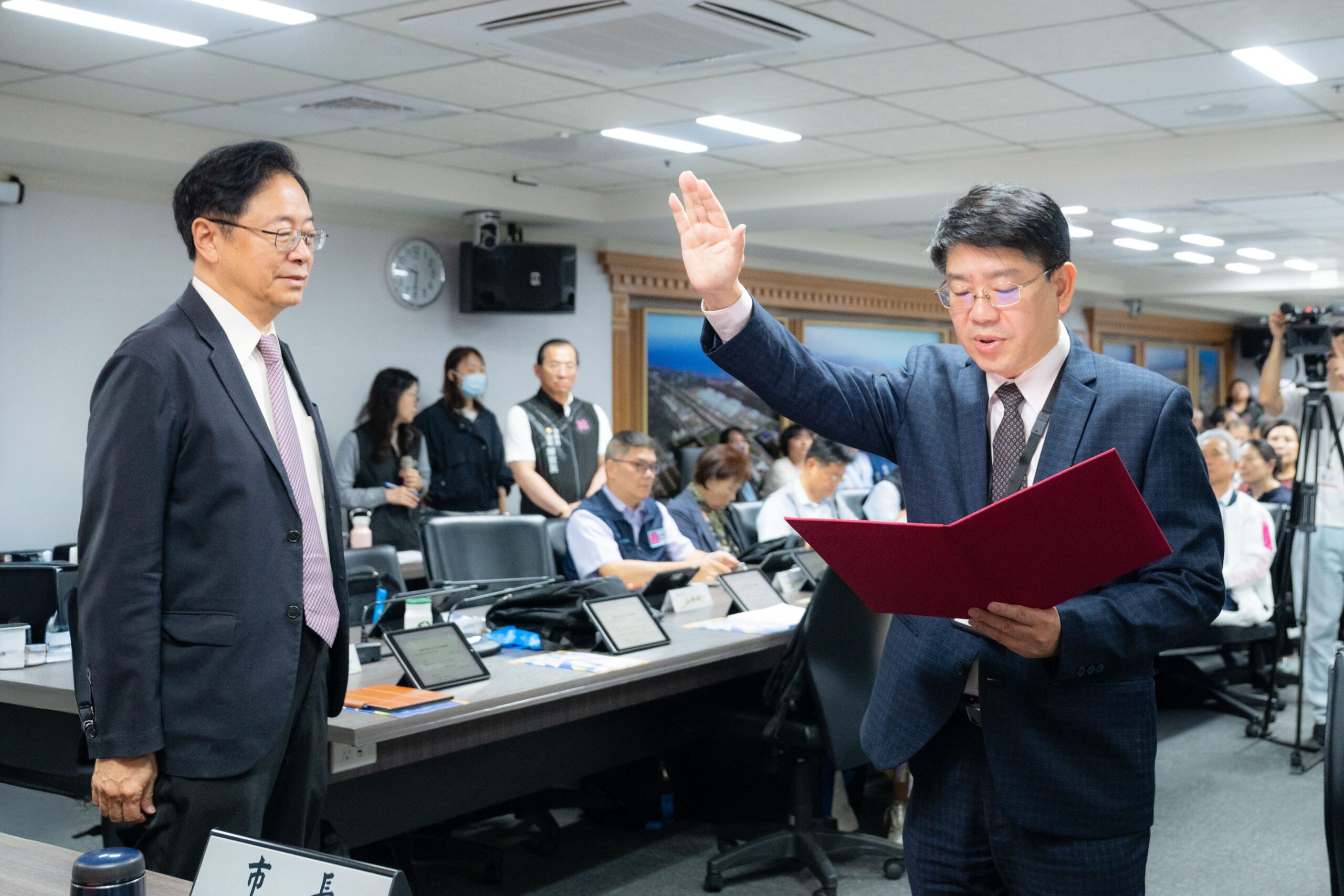 桃園地稅局長屢新 倪永祖首創「稅籍異動即時通」防範不動產詐騙 676bcda7 af0f 437a a612 e5d2ad35e09e scaled