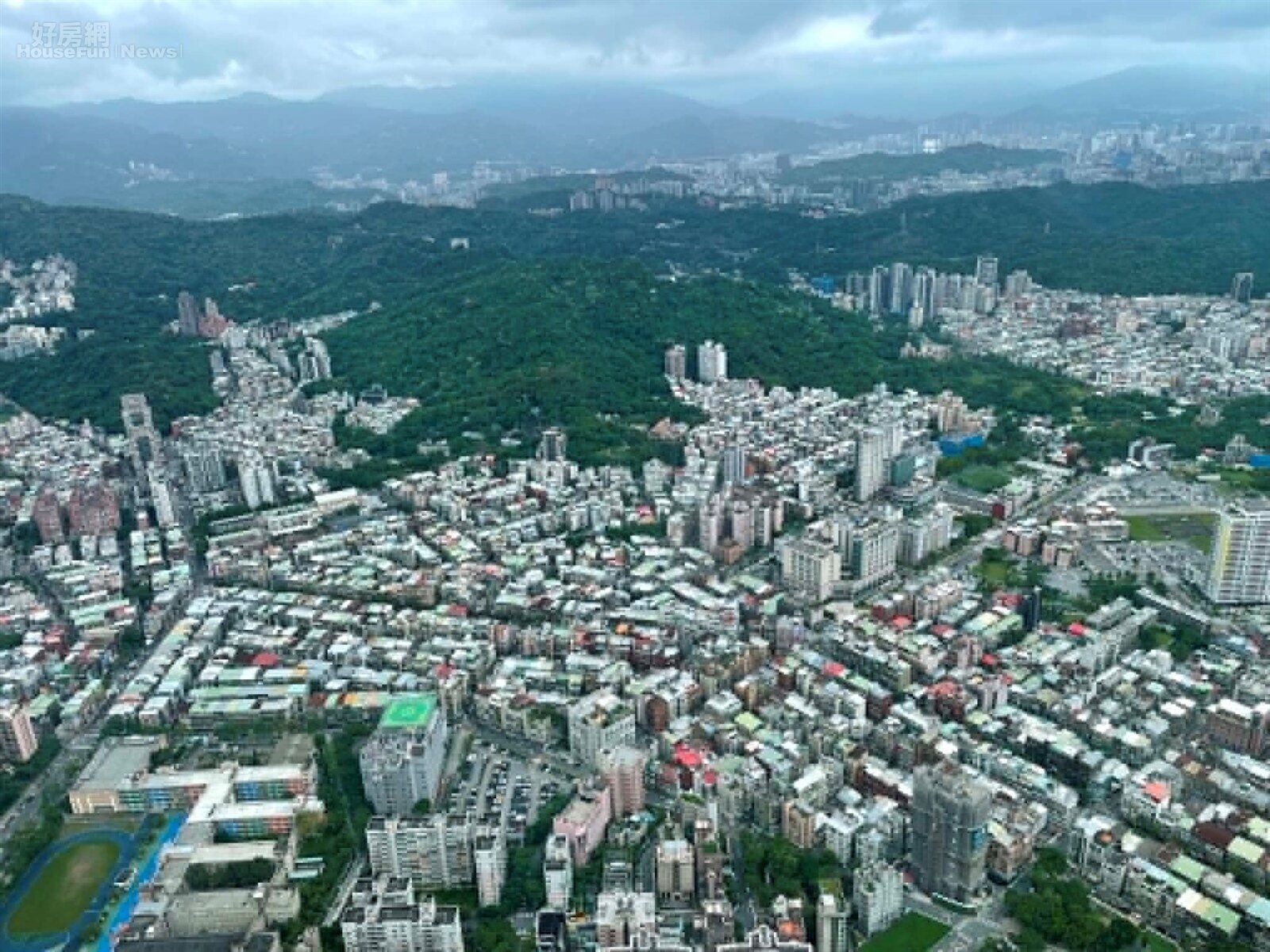 2026房市一個「亂」字?專家點名「這款房」逆勢受青睞 2026房市一個「亂」字?專家點名「這款房」逆勢受青睞