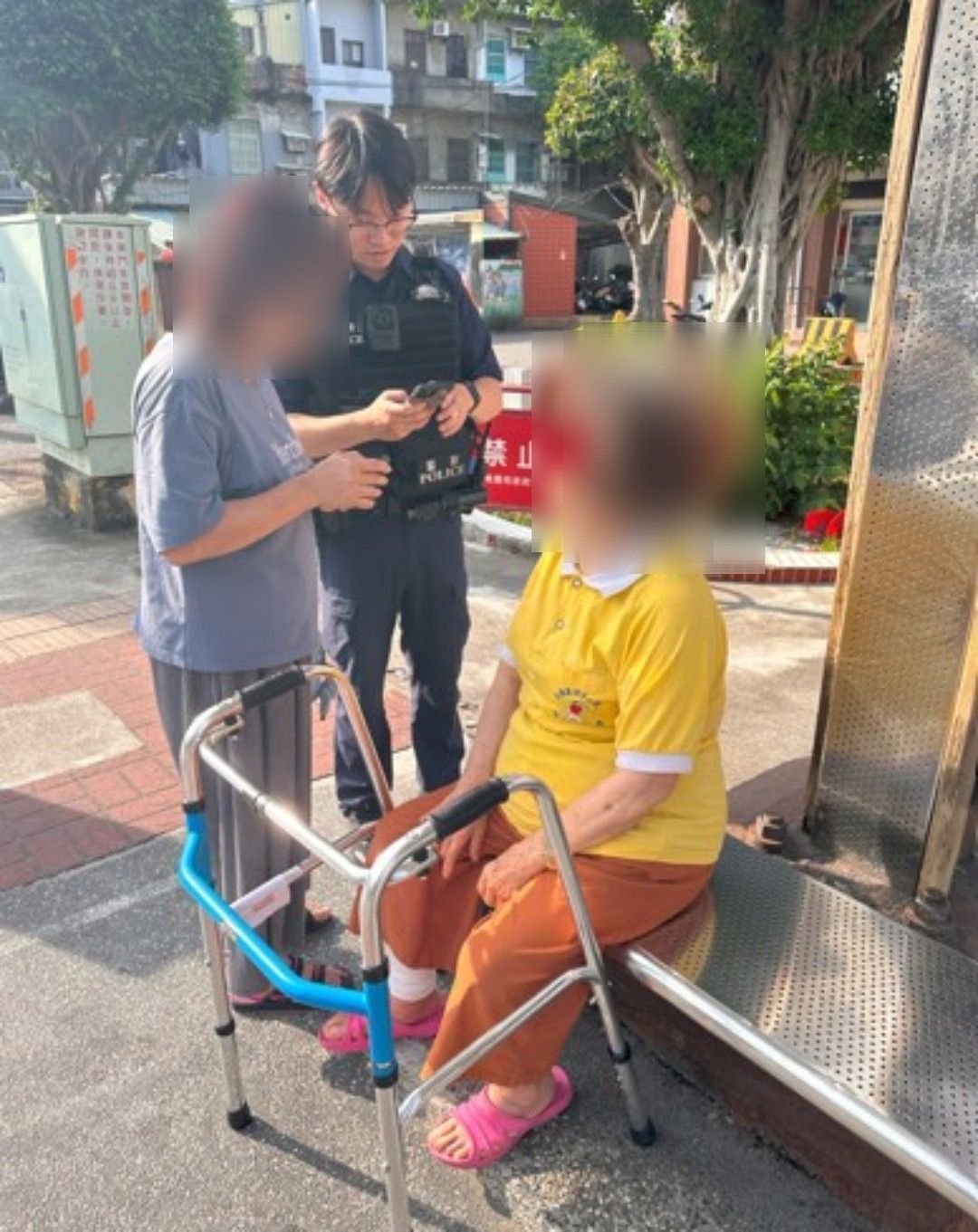 高齡婦頂烈日散步癱坐公車站 蘆竹警及時伸援送返家 840346