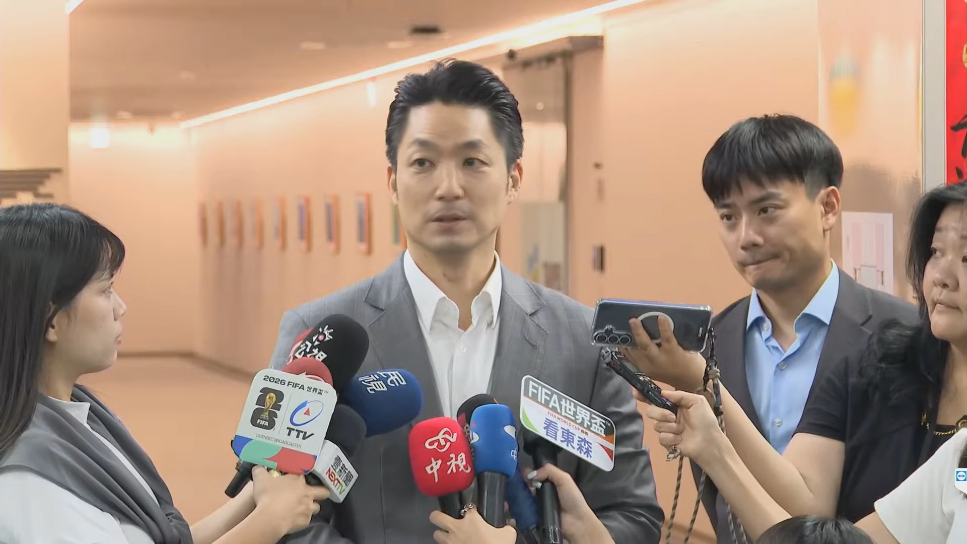 密室逃脫員工告別式北市府沒人到 蔣萬安說明:趕議會質詢 密室逃脫員工告別式北市府沒人到 蔣萬安說明:趕議會質詢
