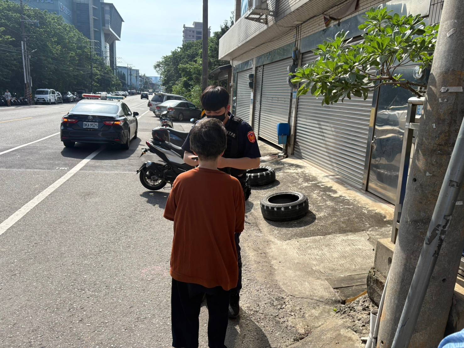 每逢佳節倍思親...平鎮失智婦忘記親人已離世 外出找人卻脫水跌倒 916164 0