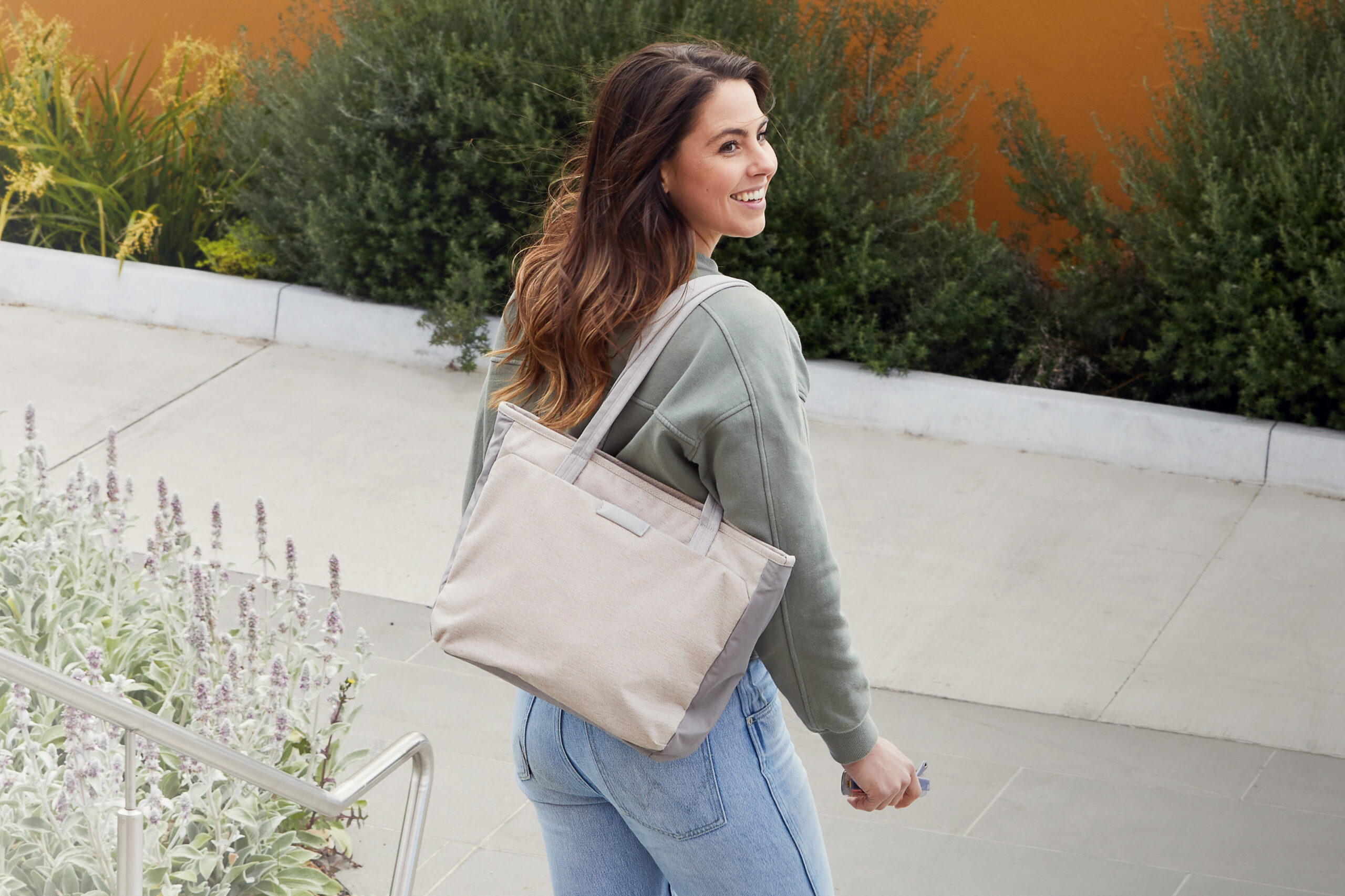 Bellroy BTTC lifestyle print 07 scaled