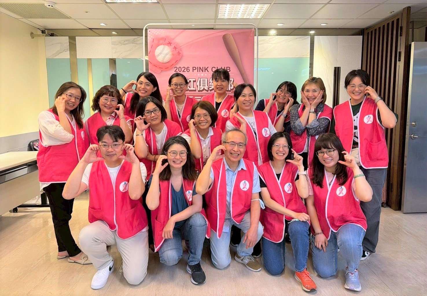 部桃集結乳癌戰友吸百人 交流生命經驗共度抗病歷程 部桃集結乳癌戰友吸百人 交流生命經驗共度抗病歷程