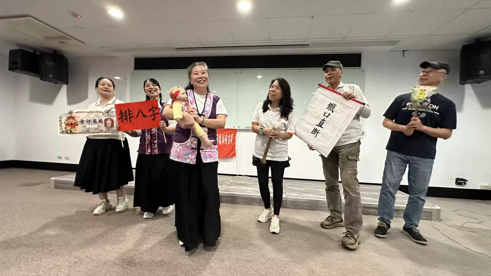 大園區公所辦理客家歌謠研習 成果發表會掌聲不斷 大園區公所辦理客家歌謠研習 成果發表會掌聲不斷