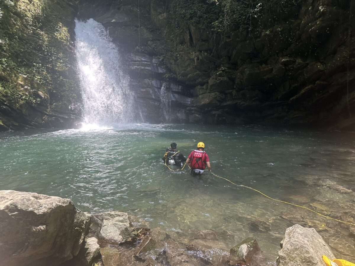 闖復興優霞雲瀑布戲水 桃園17歲男遭暗流捲入喪命 S 332030038 0