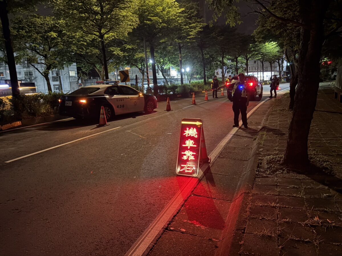 不分晝夜抓毒駕!楊梅警單日動員30人 鐵腕淨化八大熱點 S 85278768 0