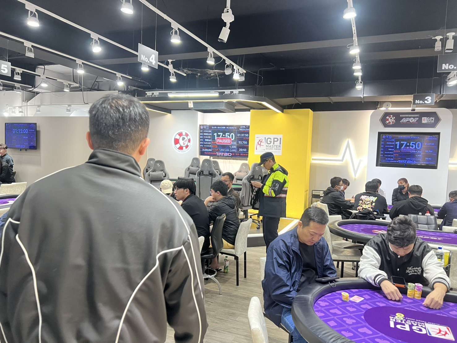 一晚抓3毒駕!龜山警雷霆除暴夜掃 臨檢汽旅網咖起獲毒品 一晚抓3毒駕!龜山警雷霆除暴夜掃 臨檢汽旅網咖起獲毒品