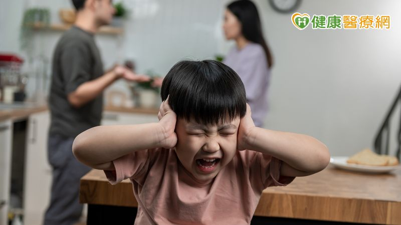 孩子為何想不開?日常家庭壓力恐是青少年自傷最關鍵原因 孩子為何想不開?日常家庭壓力恐是青少年自傷最關鍵原因
