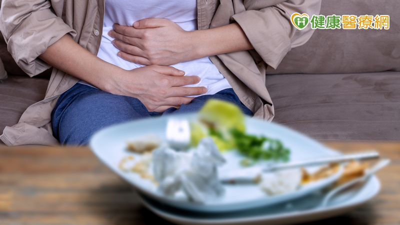 天氣炎熱常見食物中毒!與一般腸胃不適如何區分?醫教5步驟判斷 天氣炎熱常見食物中毒!與一般腸胃不適如何區分?醫教5步驟判斷