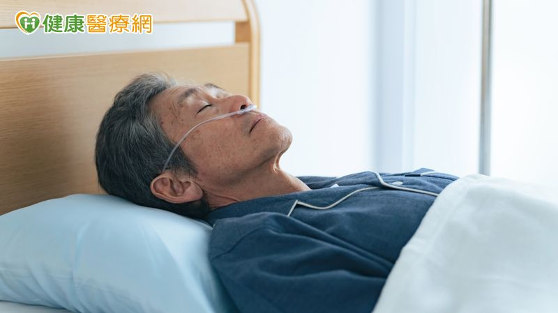 拒絕反覆插管受苦!「預立醫療」為自己作主 免除家屬抉擇重擔 拒絕反覆插管受苦!「預立醫療」為自己作主 免除家屬抉擇重擔