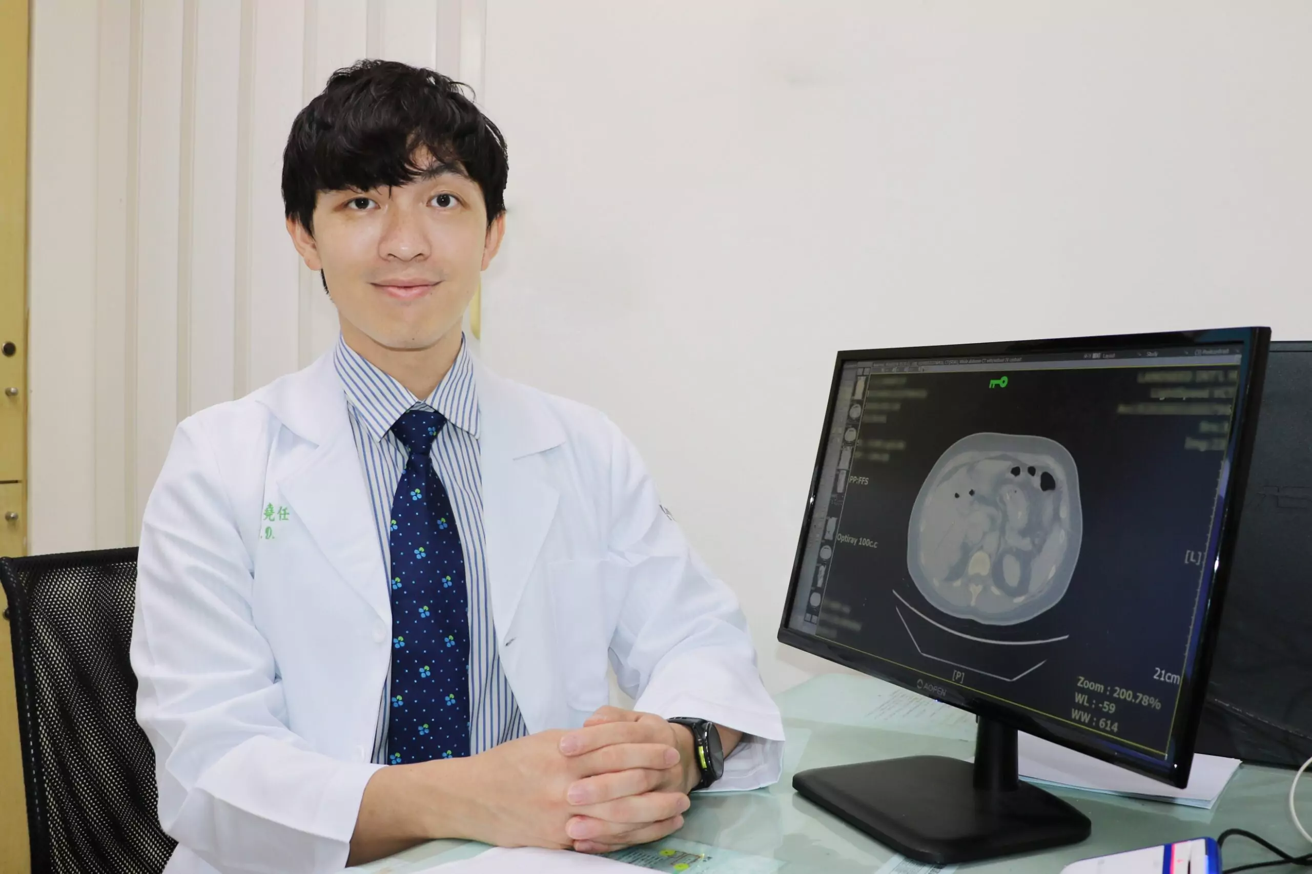 以為是胃脹氣!女子連續腹脹 聯新國際醫院診斷出罕見「膽源性腸阻塞」 egege 2 scaled